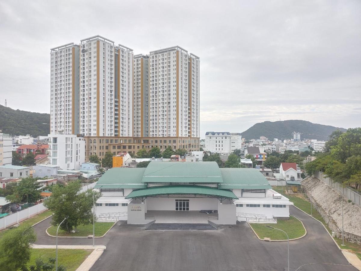 Thanh Nien Hotel - Vung Tau Buitenkant foto