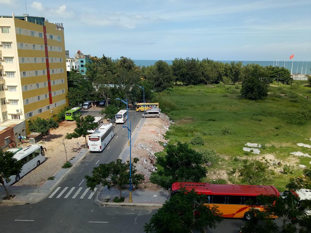 Thanh Nien Hotel - Vung Tau Buitenkant foto